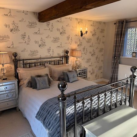Mulberry House Farm The Garden Room Chippenham  Extérieur photo